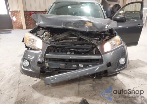 2009 Toyota Rav4 Sport from USA, damaged, VIN JTMBF32VX95010004